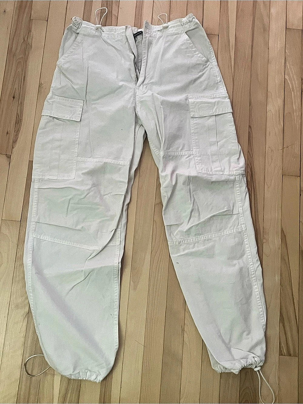 🤍 Brandy Melville Kim Cargo Pants White
